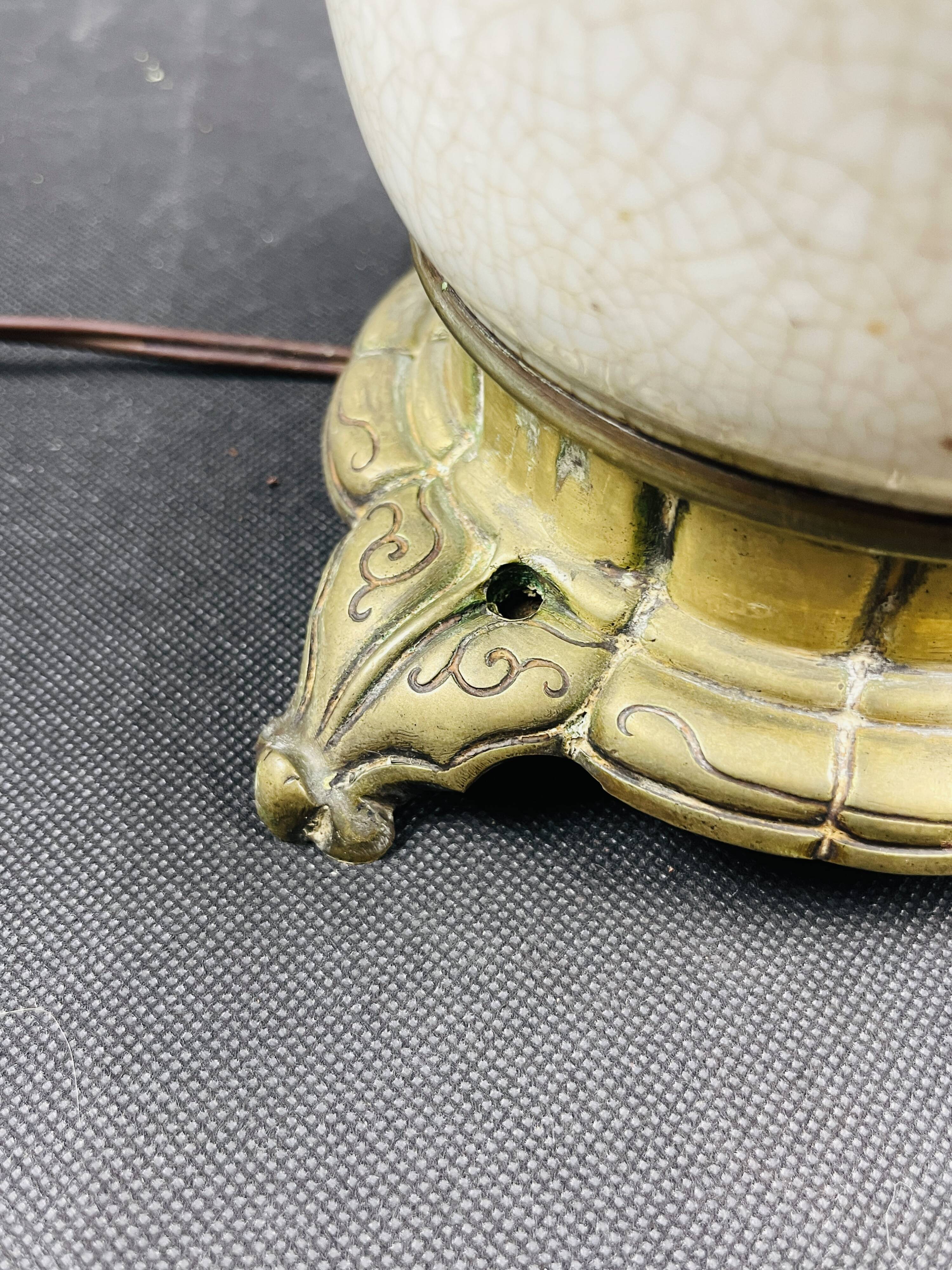Chinese cracked porcelain lamp base
