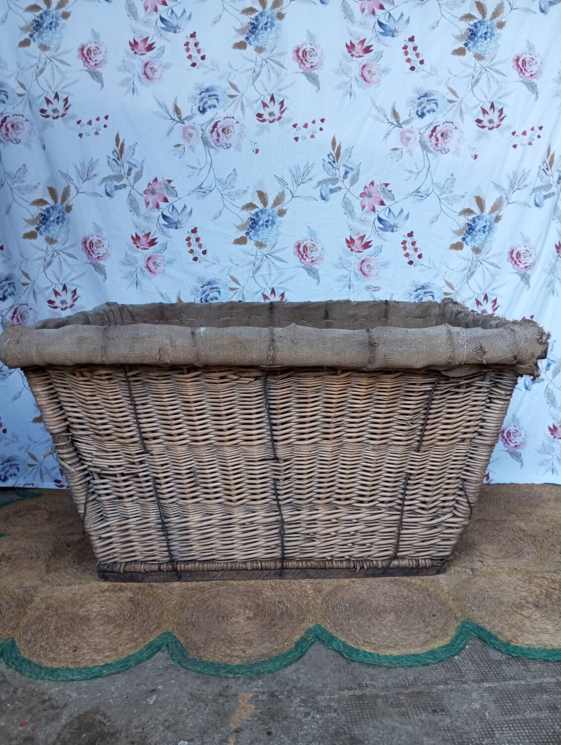 Wood and wicker basket, antique, size xxxl.