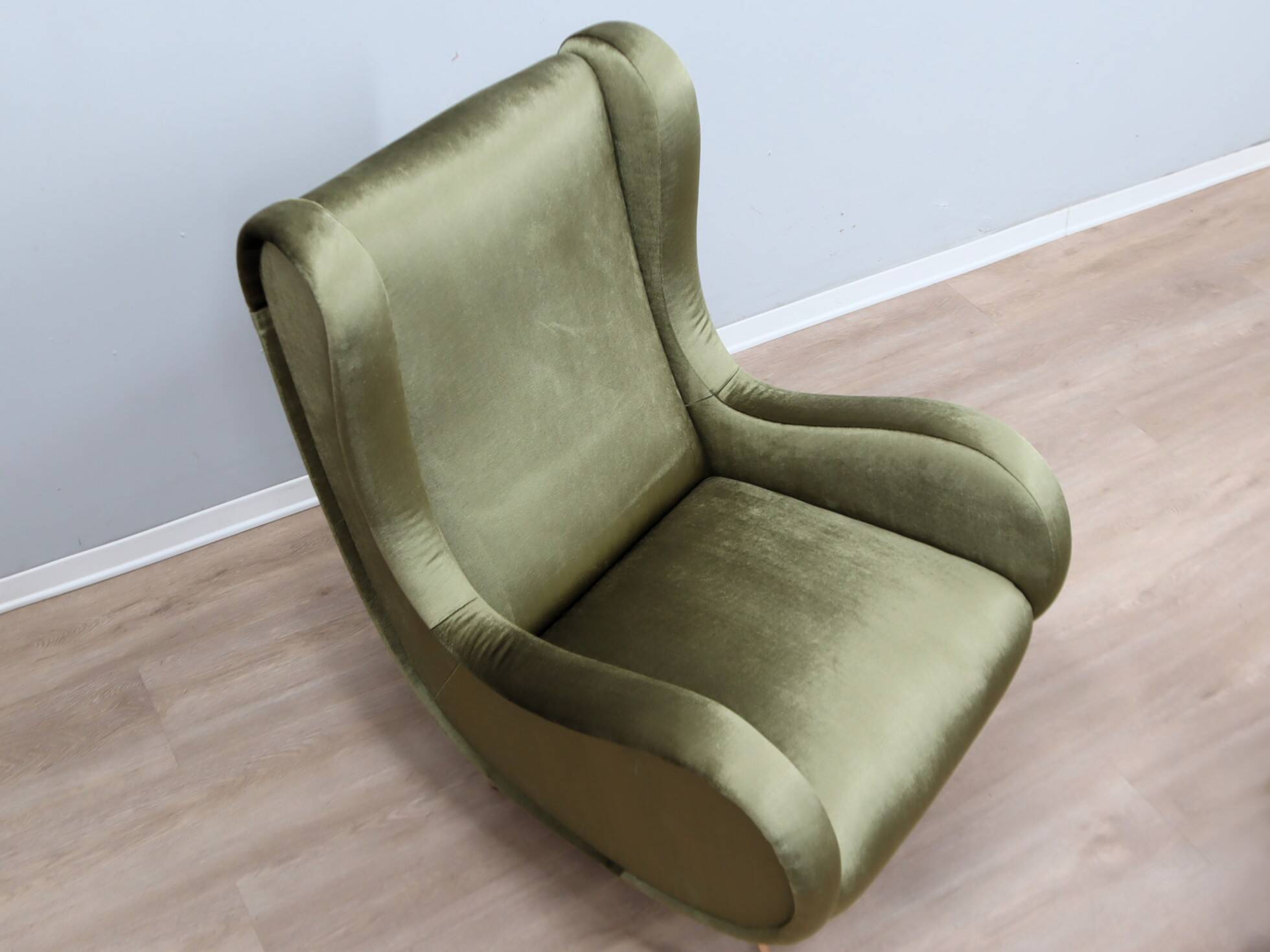 Fauteuil italien des années 1950 style Senior Zanuso en velours vert.