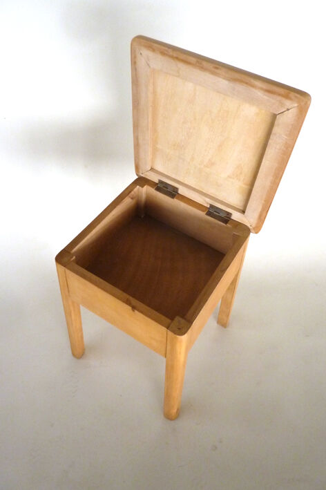 Stool of shoeshine boy 50s