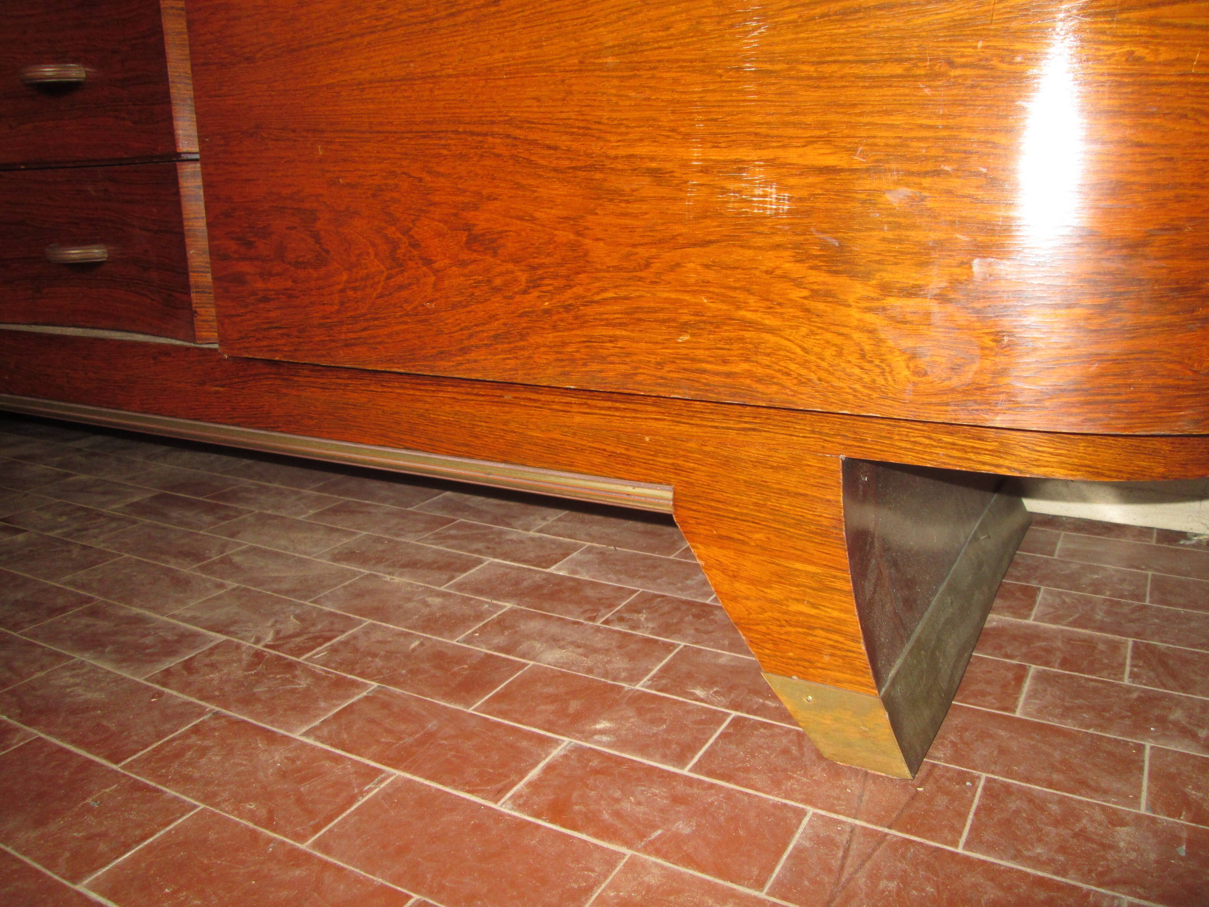 Buffet art déco avec plateau en marbre