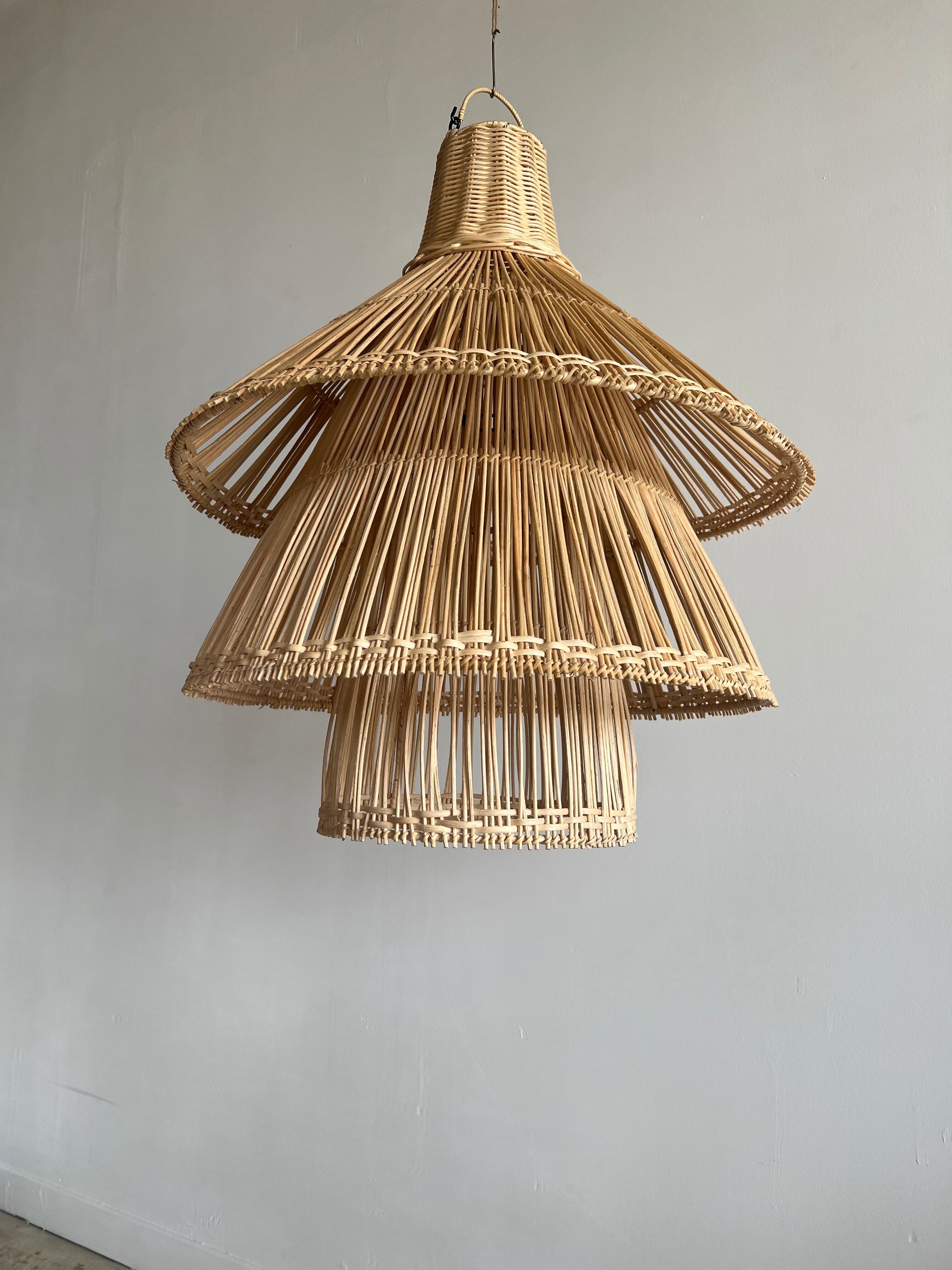 Rattan pendant lamp or light in the shape of an Asian lantern