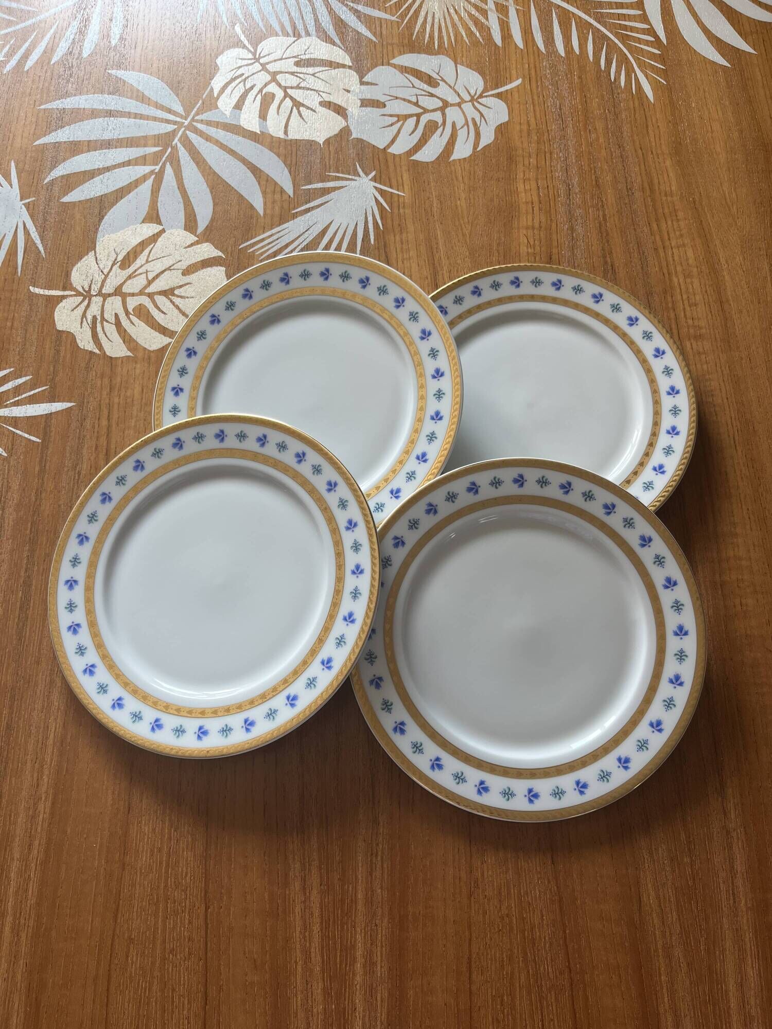 Service of 12 fine porcelain pieces Karlovy Vary Porcelain