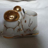 Salière poivrière et moutardier en porcelaine de Limoges forme champignons