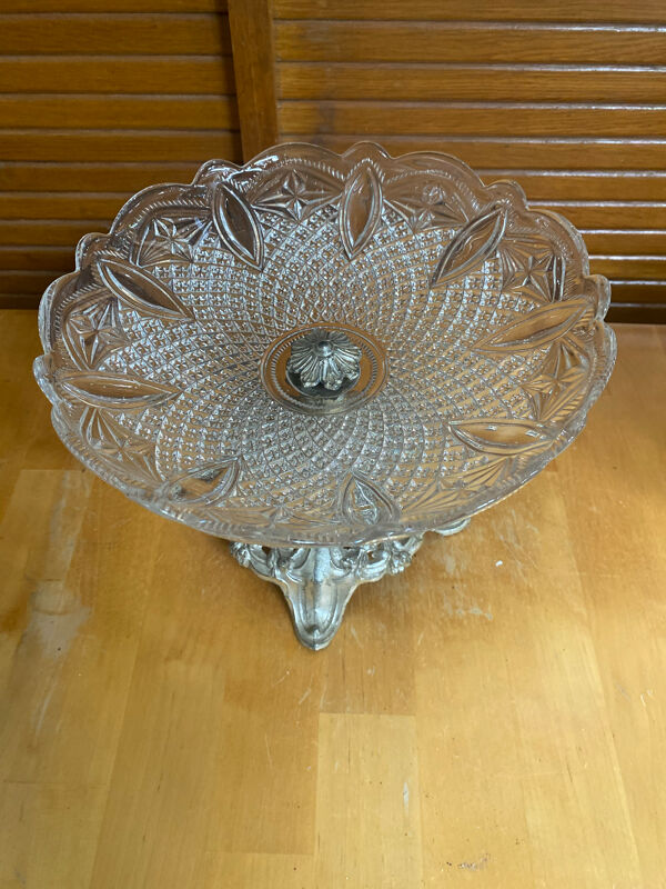 Paire de coupes sur pied anciennes en cristal Baccarat pied en métal