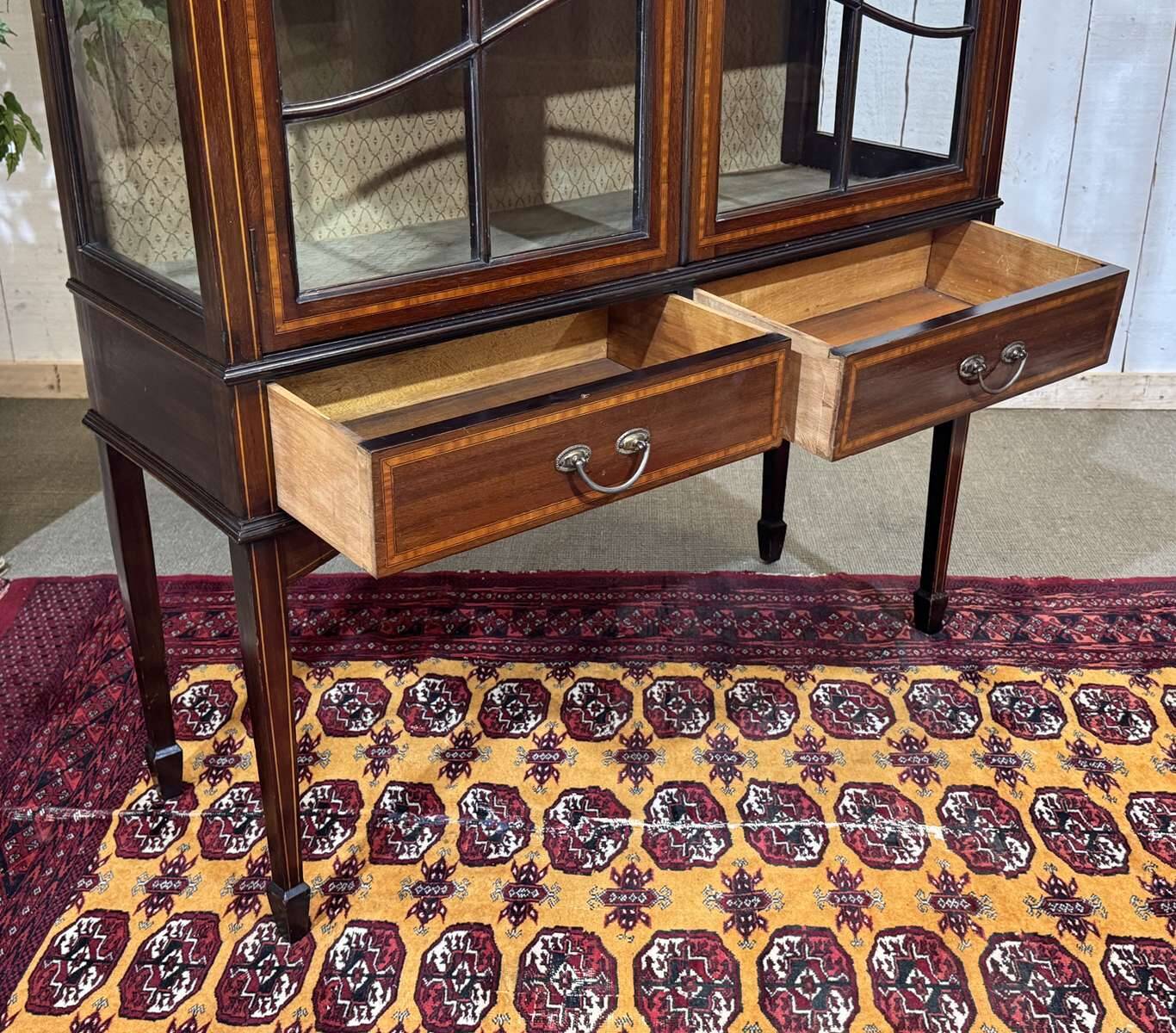 Vitrine anglaise en acajou fin XIXème
