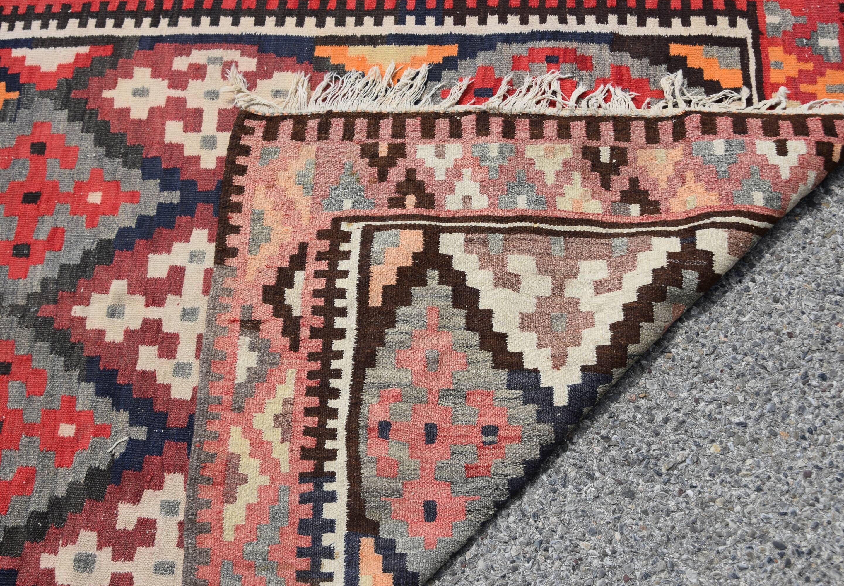 Tapis Kilim Gashgaï Iran : 310 x 1.23 Mètres- Galerie Sardje