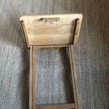 Foldable side table