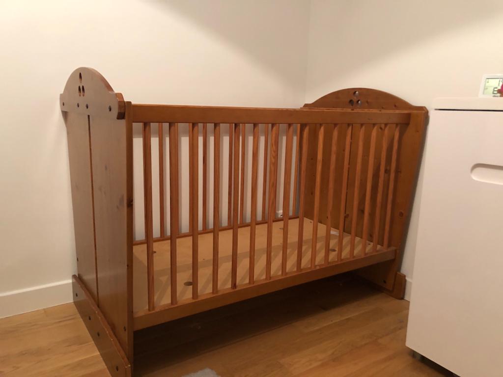 Lit A Barreaux Evolutif Bois Massif 100 Francais Selency