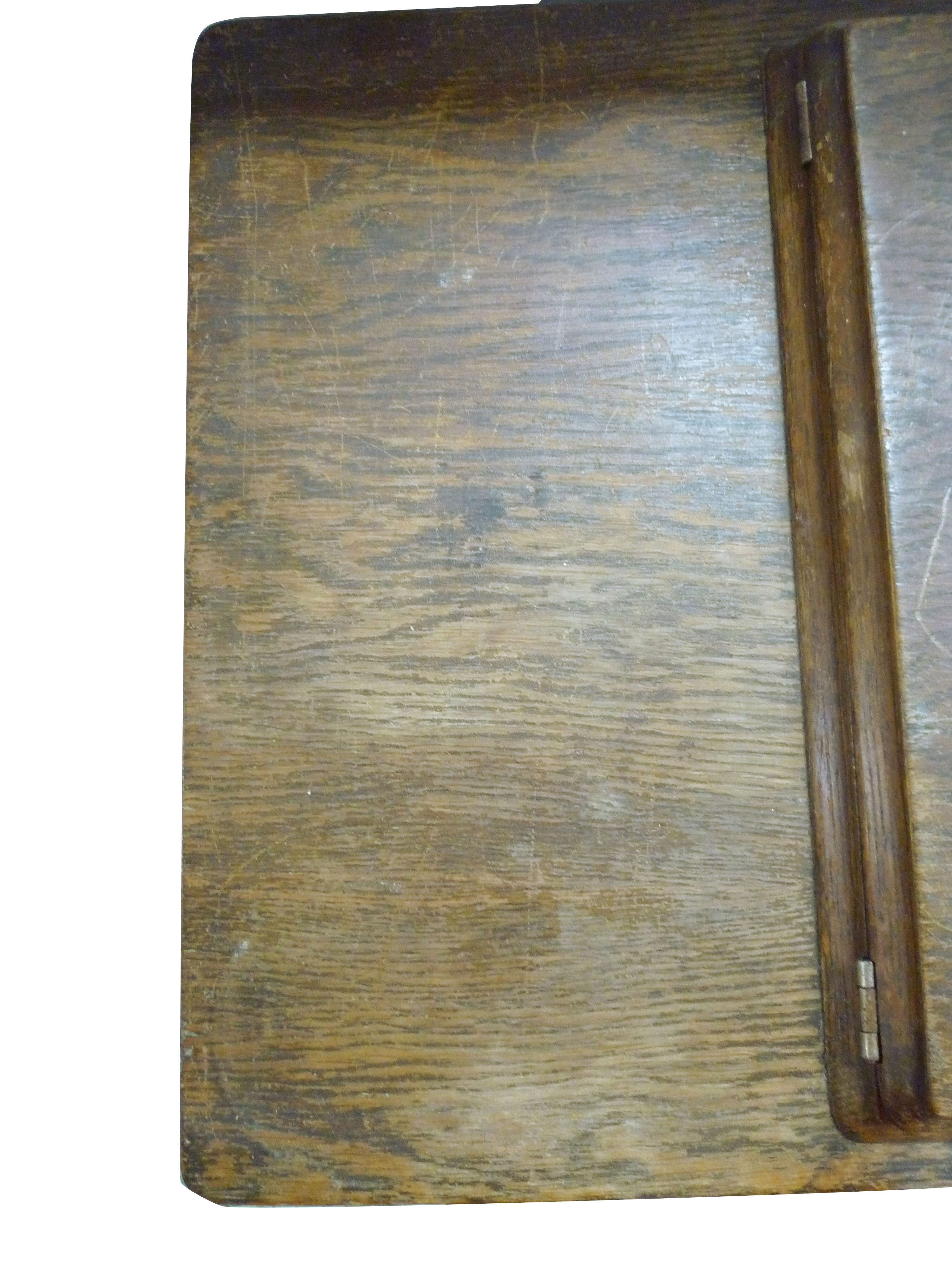 Machine sewing art déco