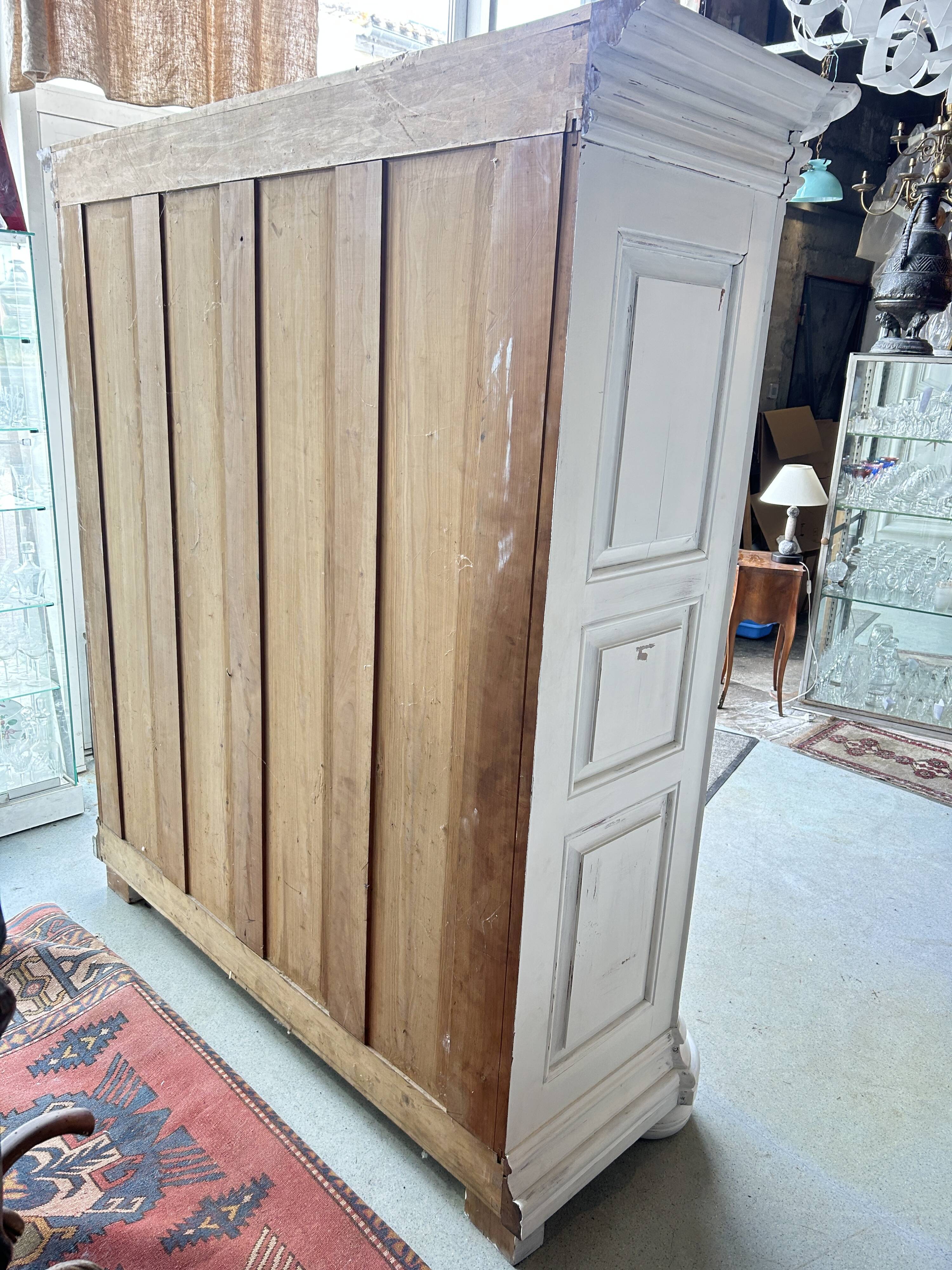 Two-door painted wardrobe, Louis XIV style, Alsatian regional work.