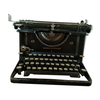 Machine à écrire Remington standard 12