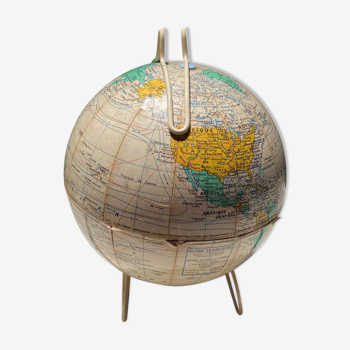 Globe terrestre en papier imprimé par Maison Girard Barrère & Thomas éditeur
