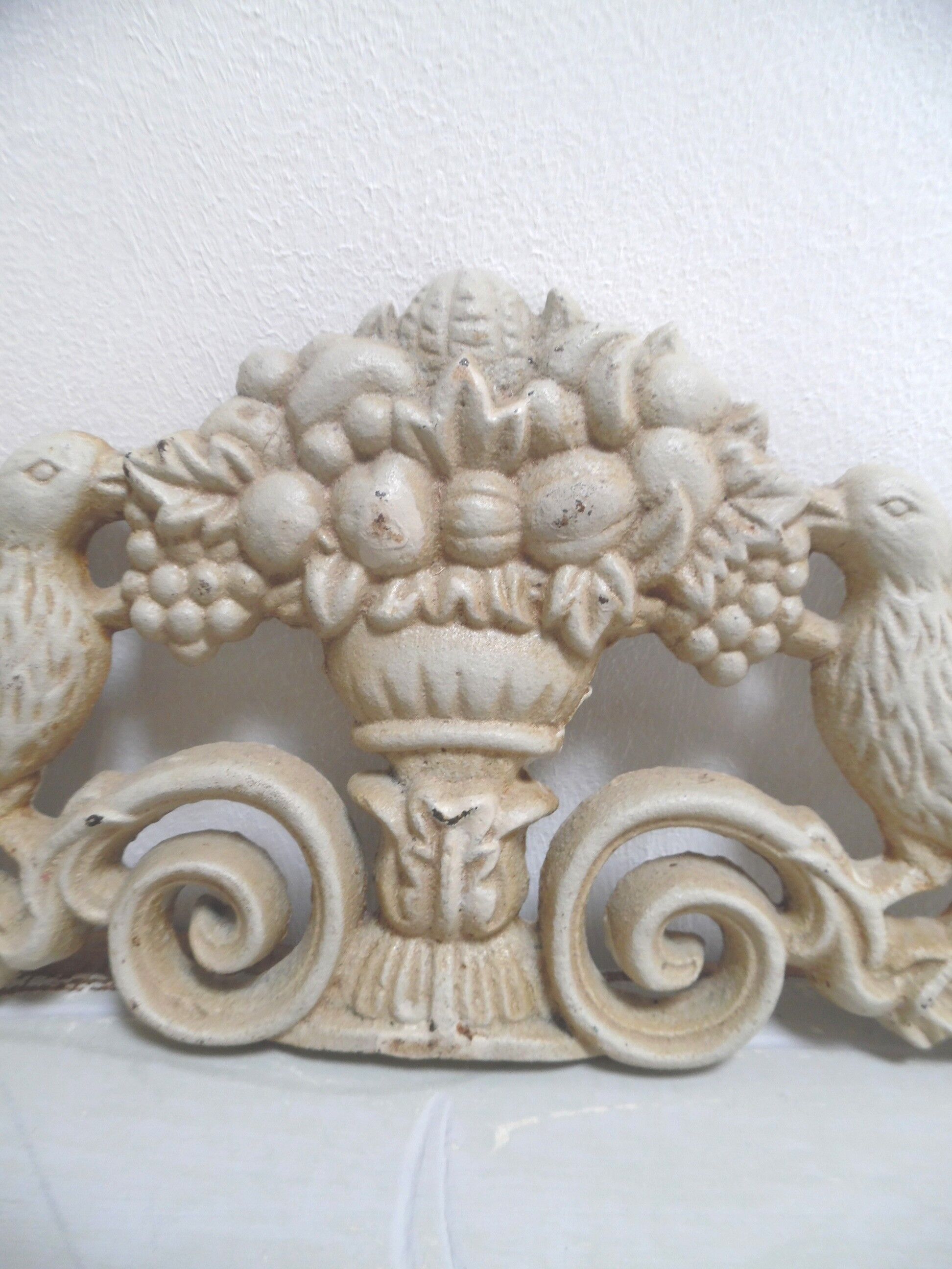 Pediment cast-iron birds