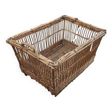 Laundry basket