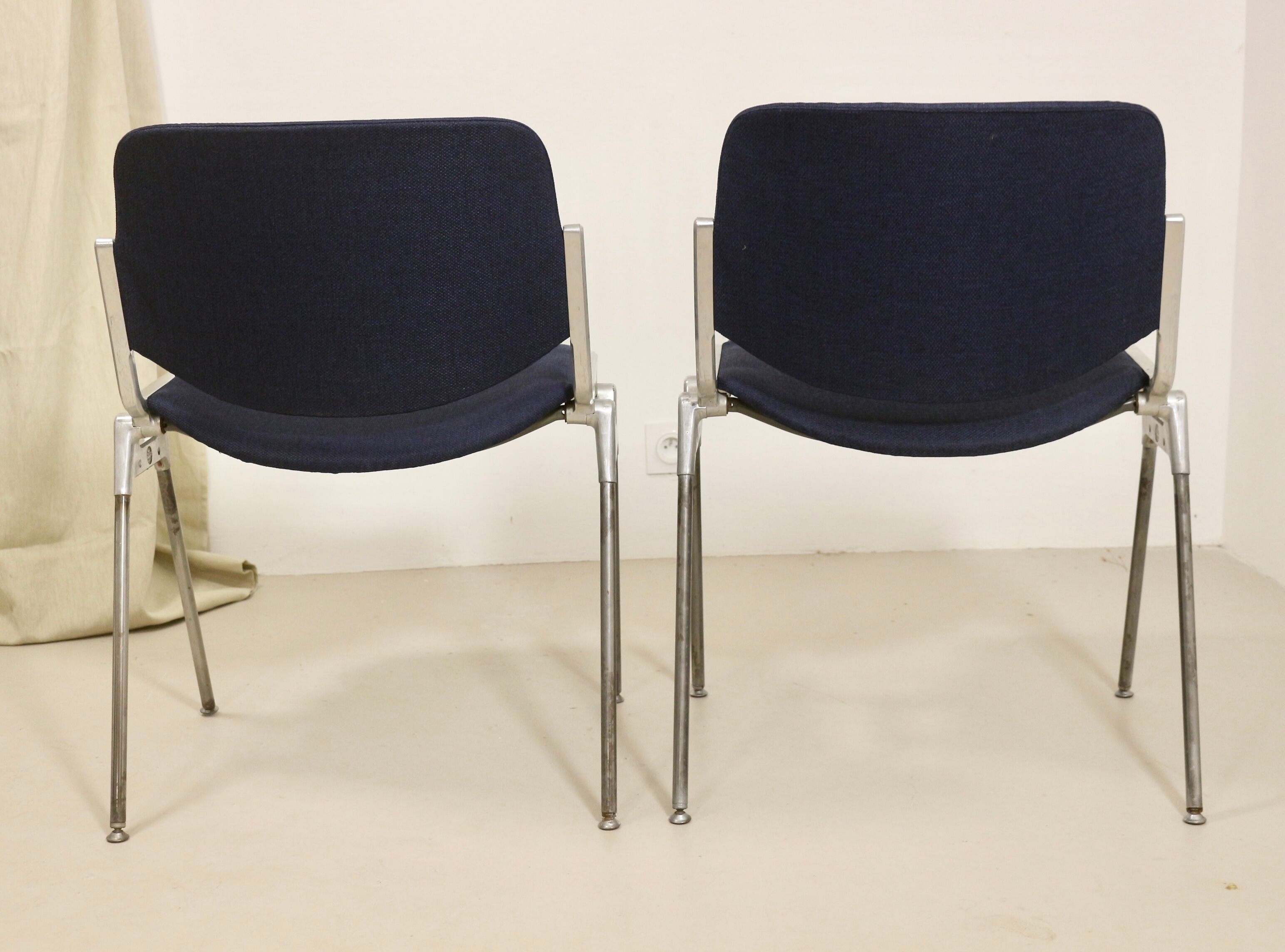 Pair of 2 vintage chairs DSC 106 by Giancarlo Piretti for Anonima Casteli 1965.Ref : Cat