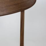 Walnut dining room set. 21st century.