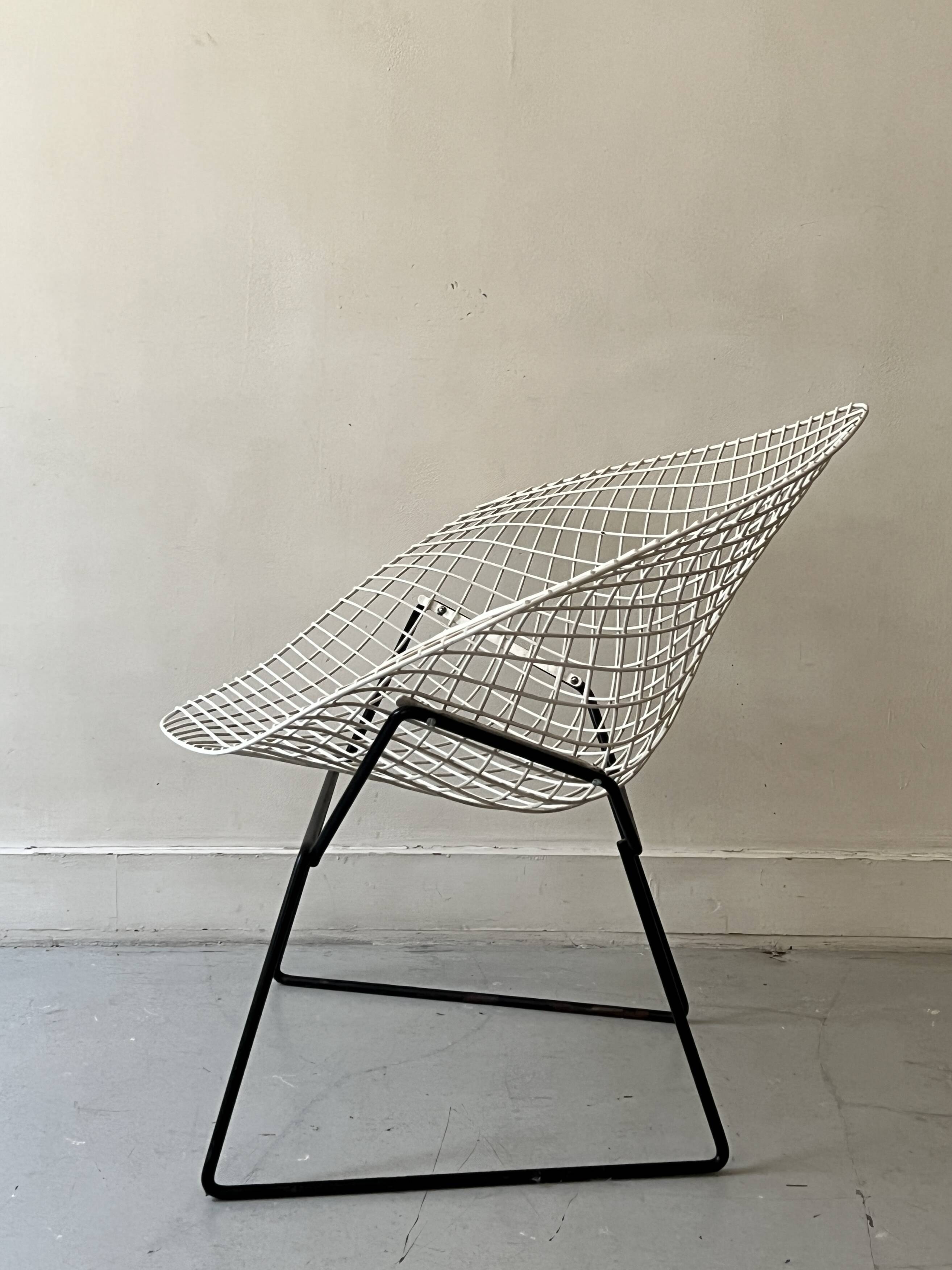 Diamond armchair by Harry Bertoia for Knoll, design 1960