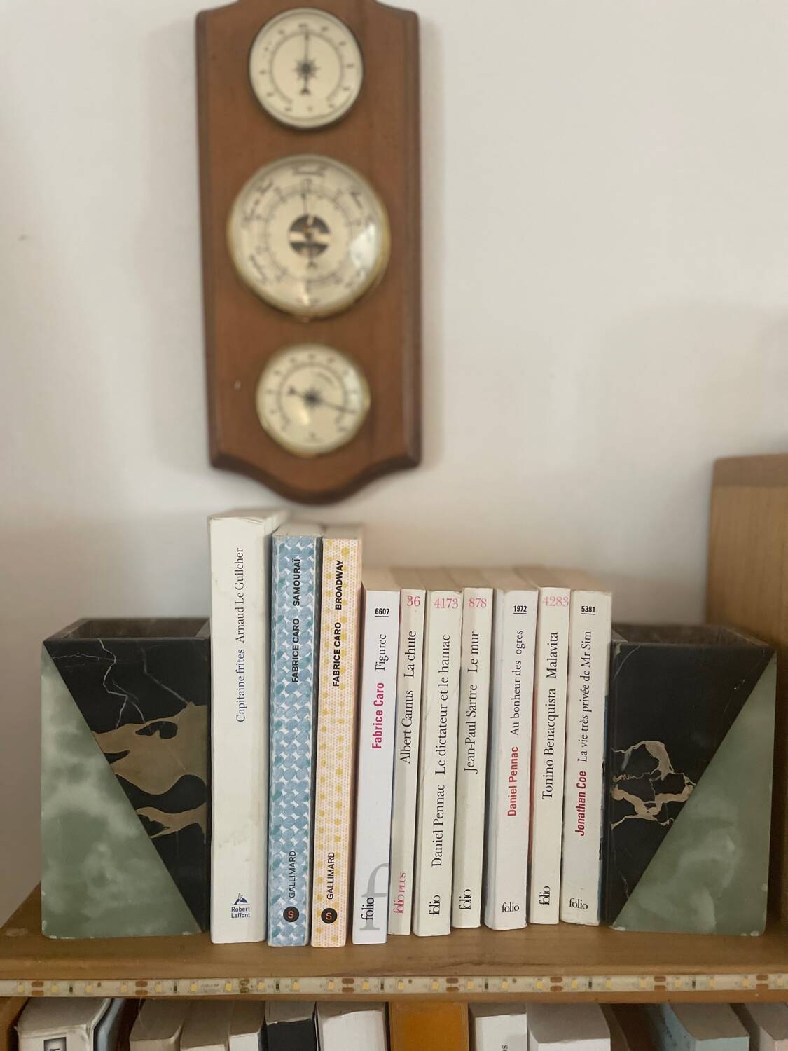 2 Old marble bookends
