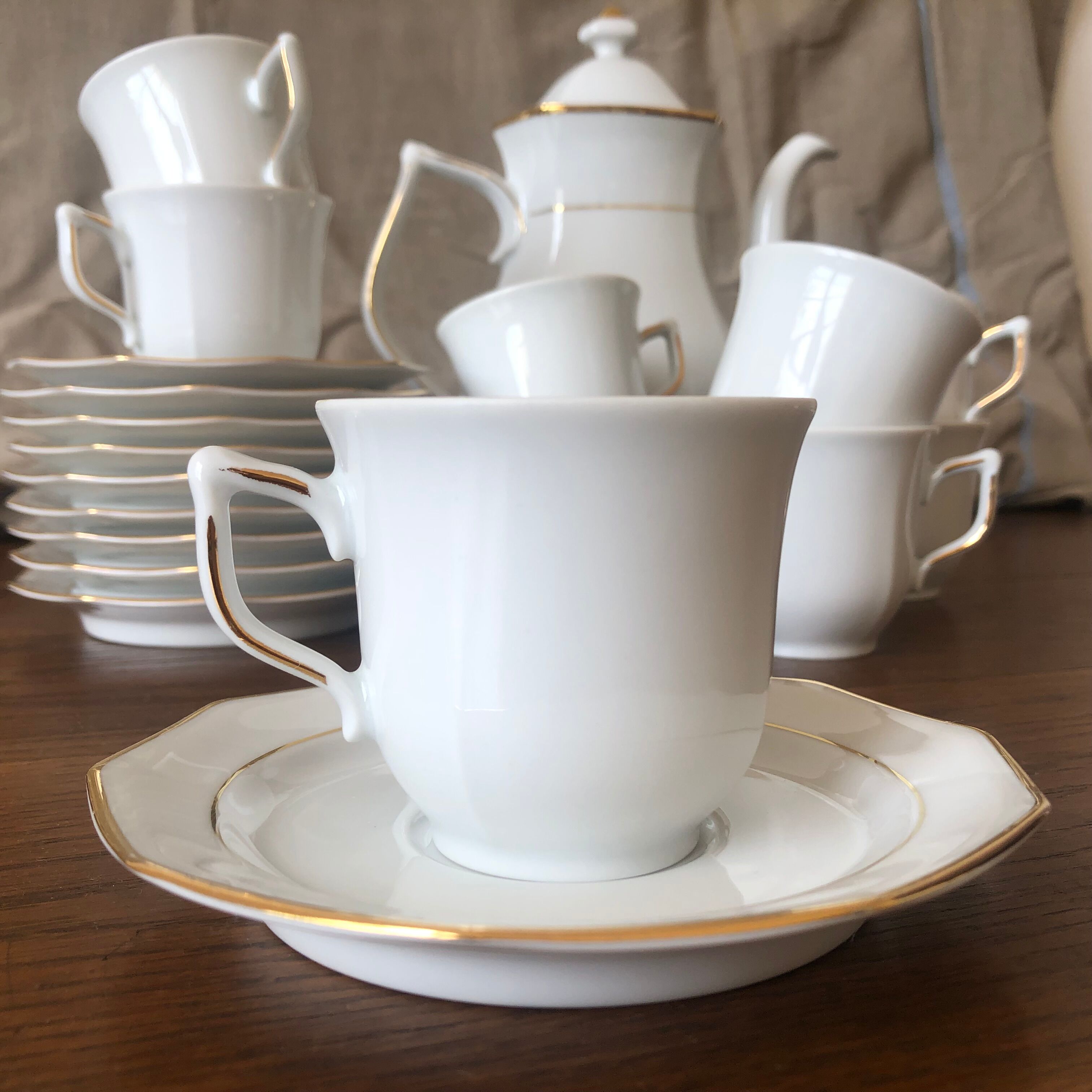 Porcelain coffee/tea service