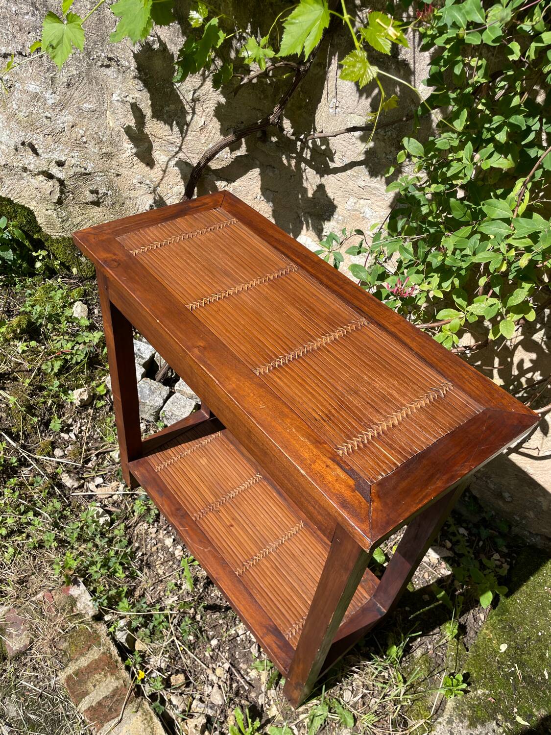 Table d’appoint / console en bois style indonésien
