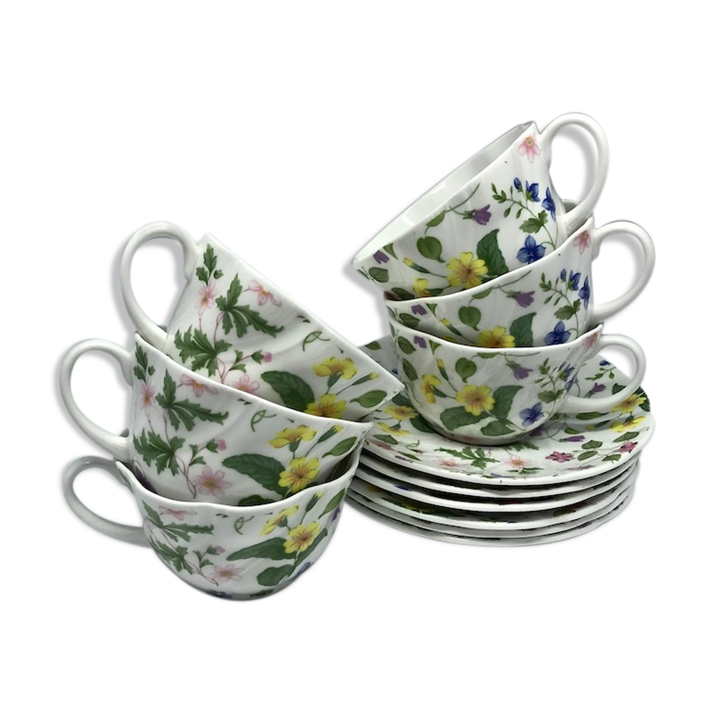 Queen's Country Meadow Model Cups
