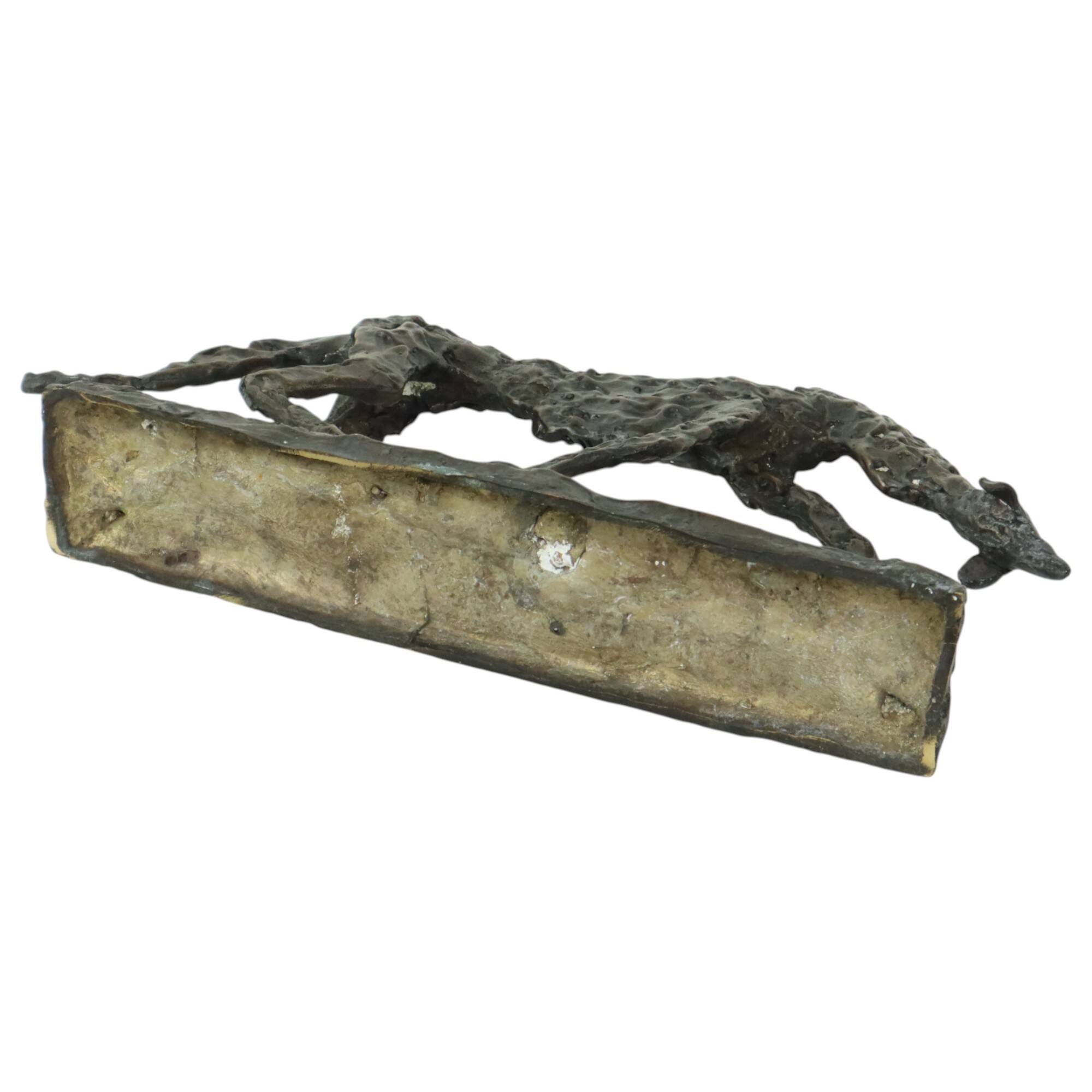 Statue en bronze d'après Alberto Giacometti Sculpture de chien 44 cm