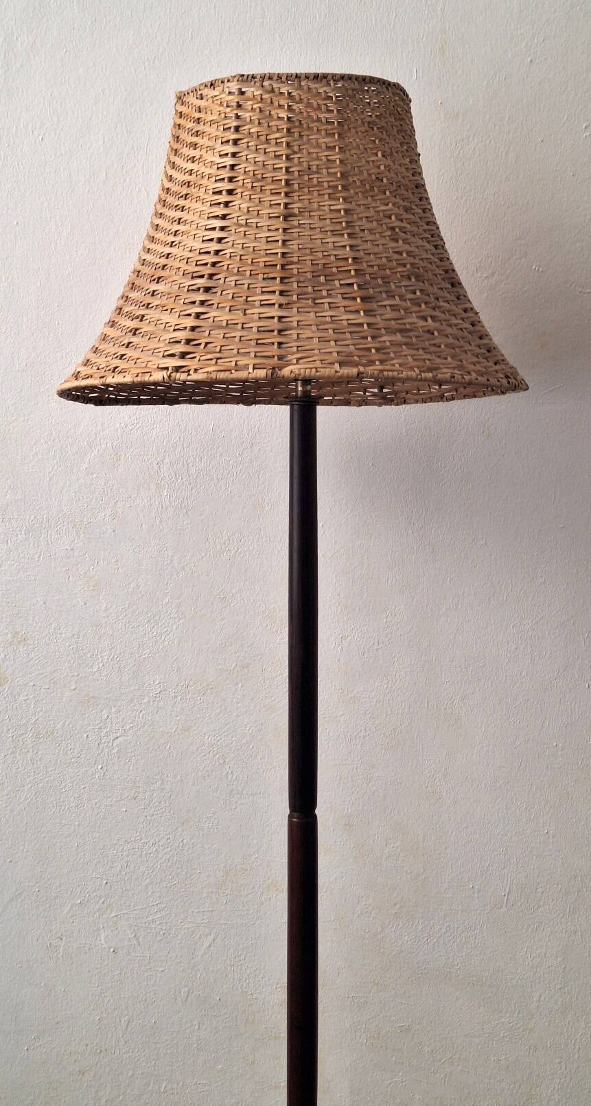 Rosewood mid century floor lamp with rattan shade, Sweden 1960s