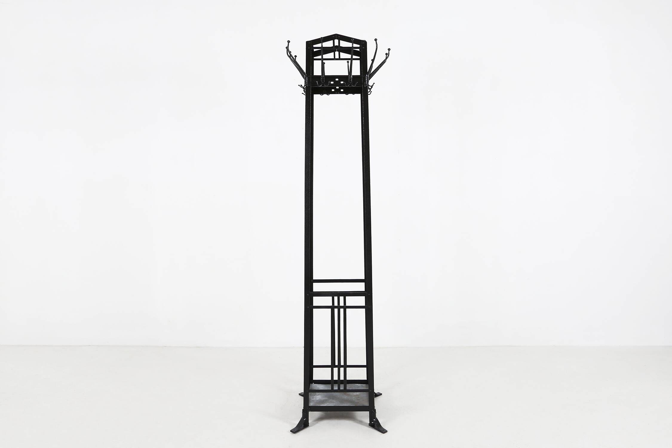 Antique Gustave Serrurier-Bovy Style CoatRack 1905