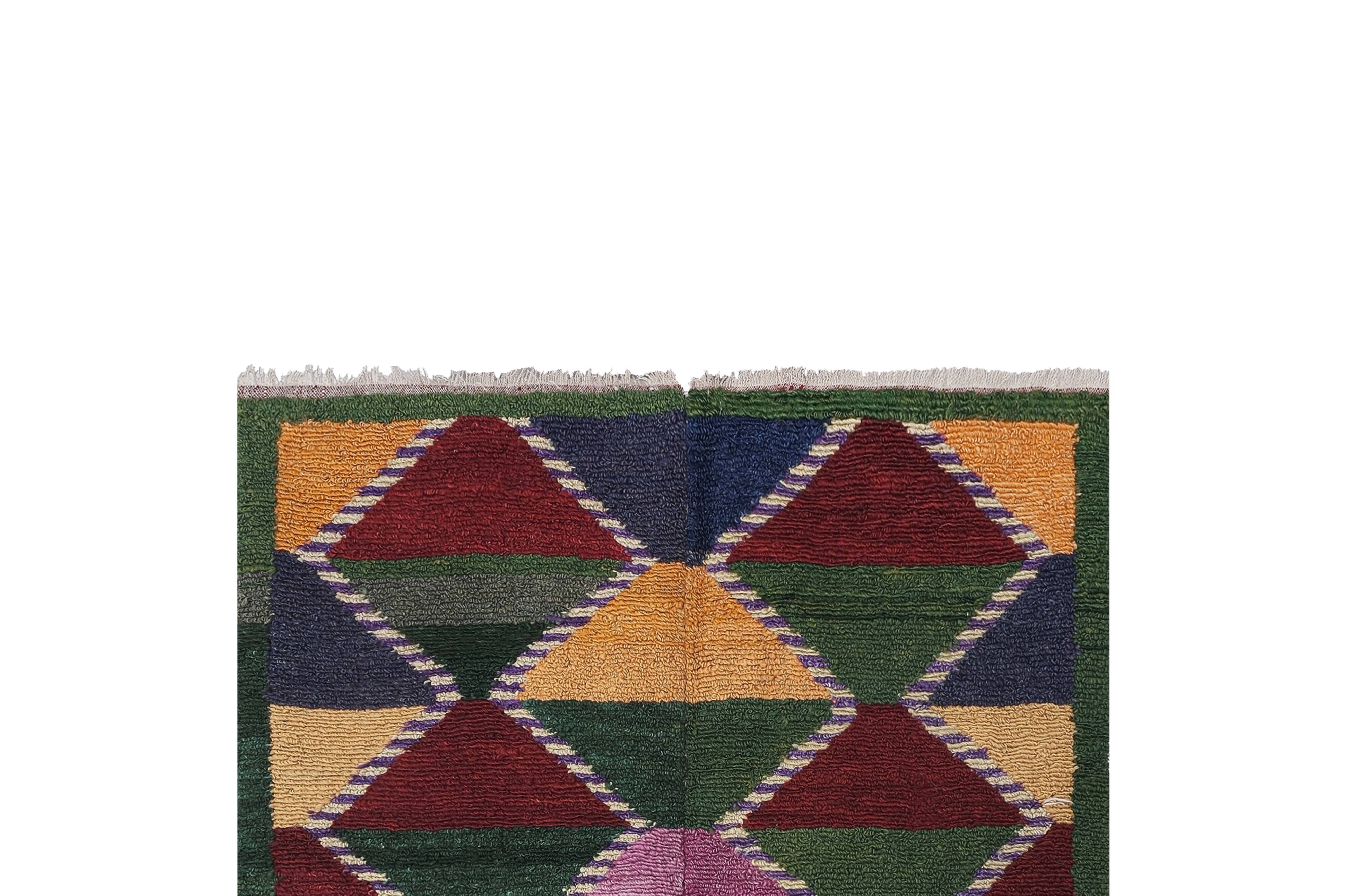 Vintage Turkish Oushak Rug Handwoven 108x150 cm