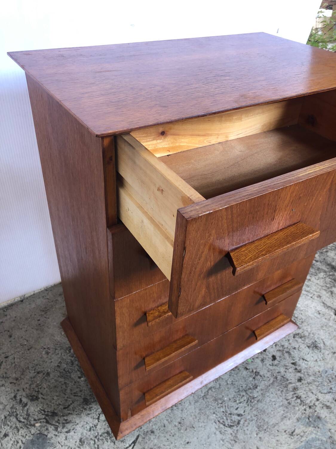 Vintage chest of drawers