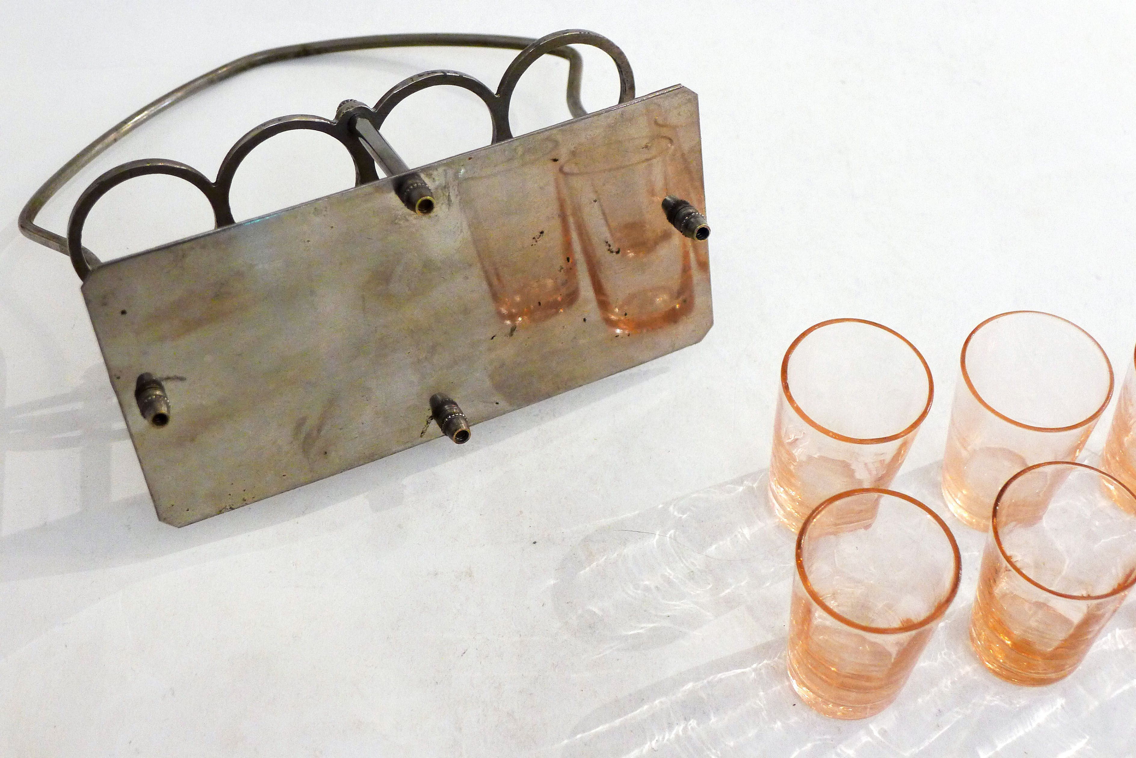 Service of 8 shot glasses