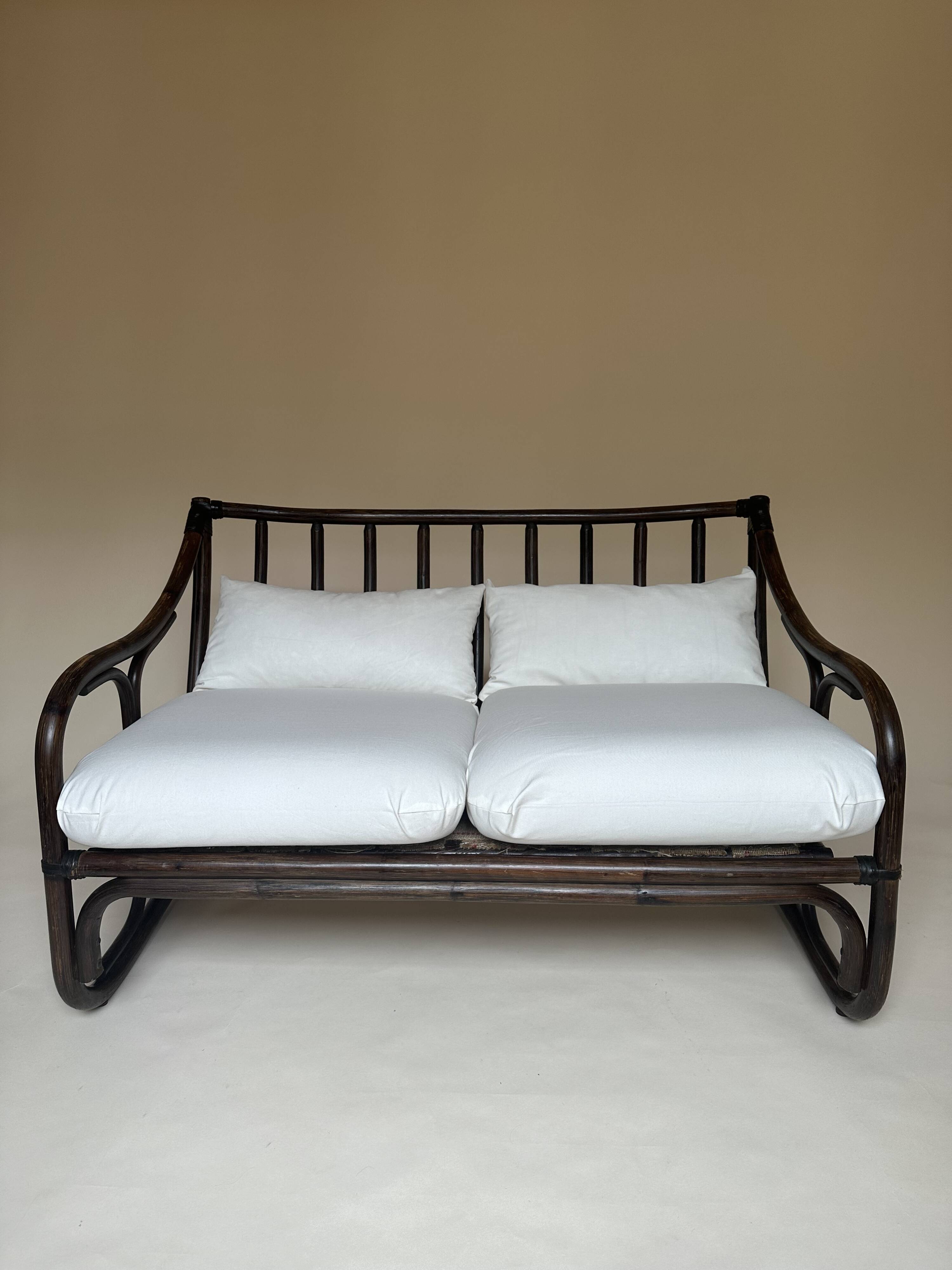 Two-seater rattan bench