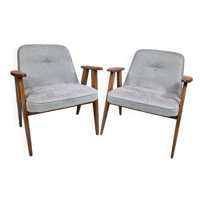 Paire de fauteuils restaurés de milieu de siècle Type 366 par Chierowski - années 1960