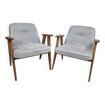 Paire de fauteuils restaurés de milieu de siècle Type 366 par Chierowski - années 1960