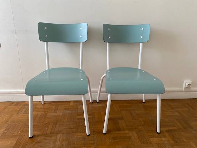 2 children's chairs for ages 6 to 12 - brand Les Gambettes