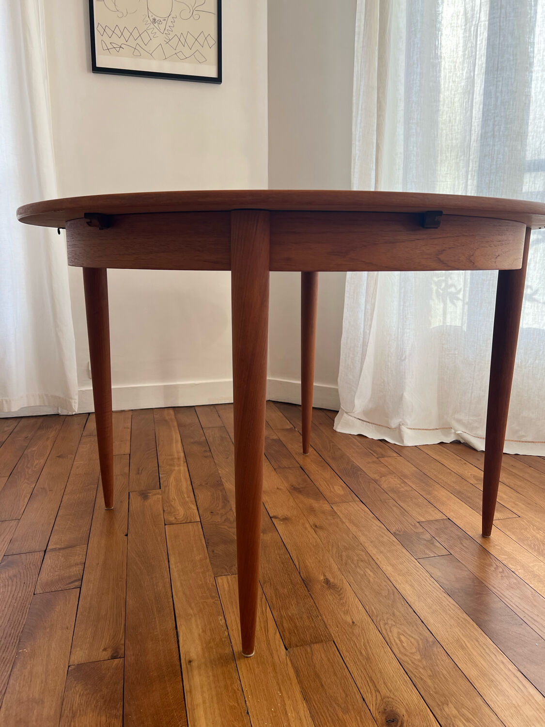 Table ronde à rallonges vintage années 60 en teck