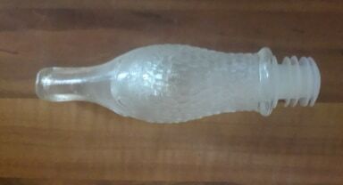 Thick duck-shaped glass carafe