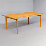 Niels Otto Moller Oak dining table for J.L. Møllers Møbelfabrik