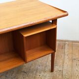 Mid-century danish teak desk by Peter Løvig Nielsen for Hedensted Møbelfabrik