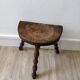 Tabouret tripode