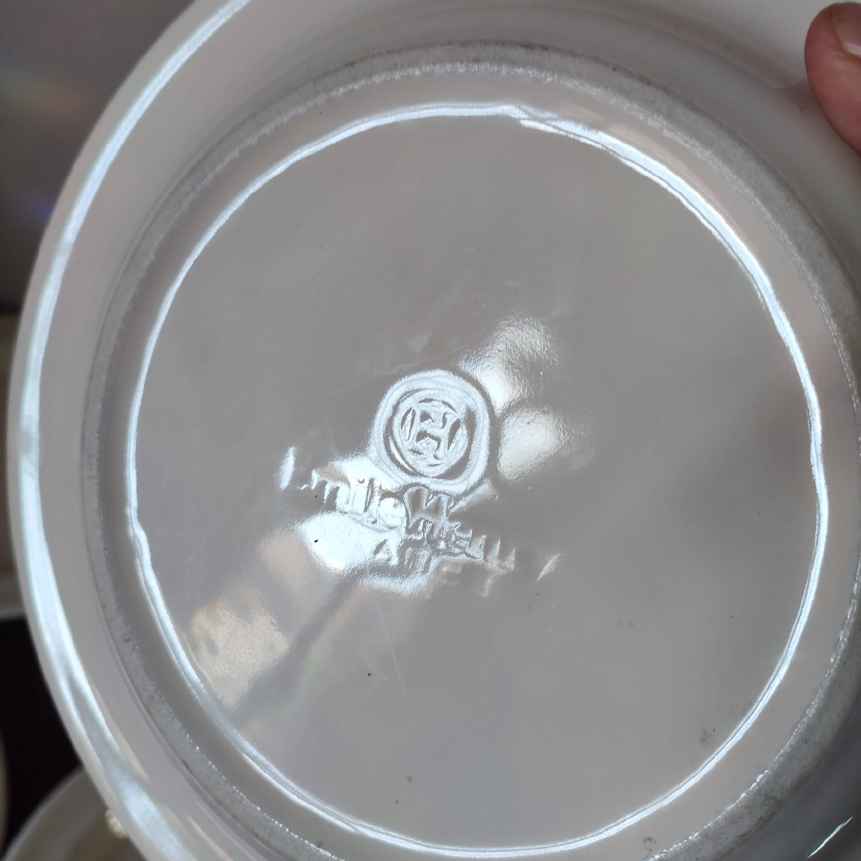 5 Emile Henry dessert plates