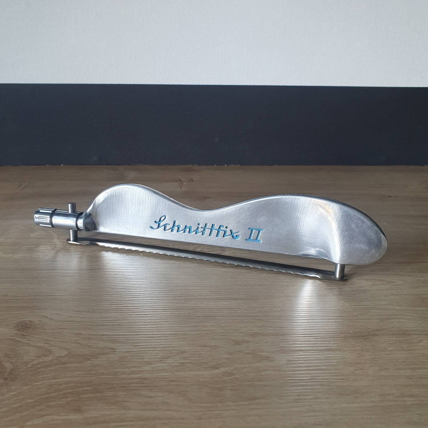 Old bread knife Schnittfix