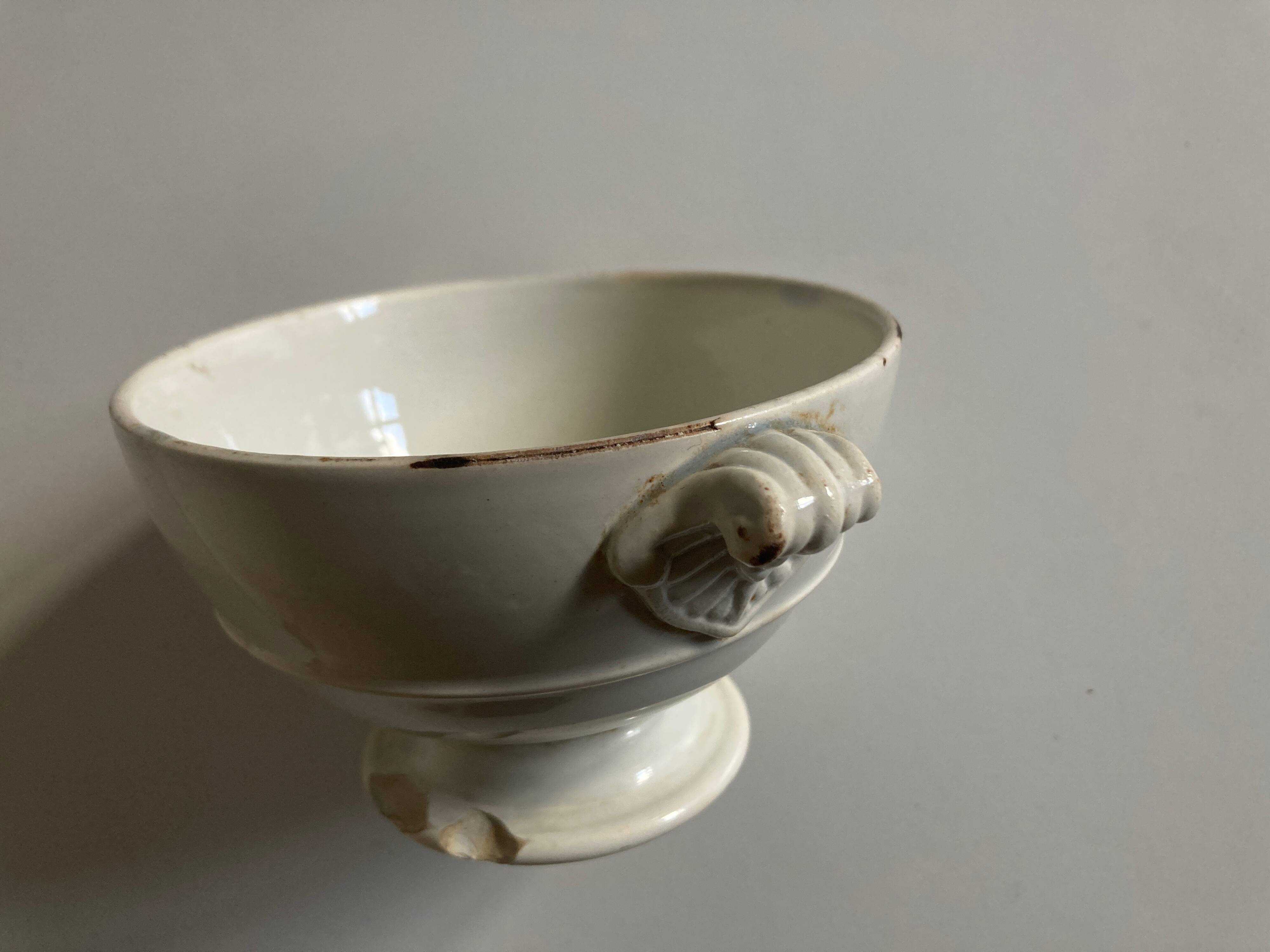 Neo-classical directoire eared bowl Creil and Montereau 1850