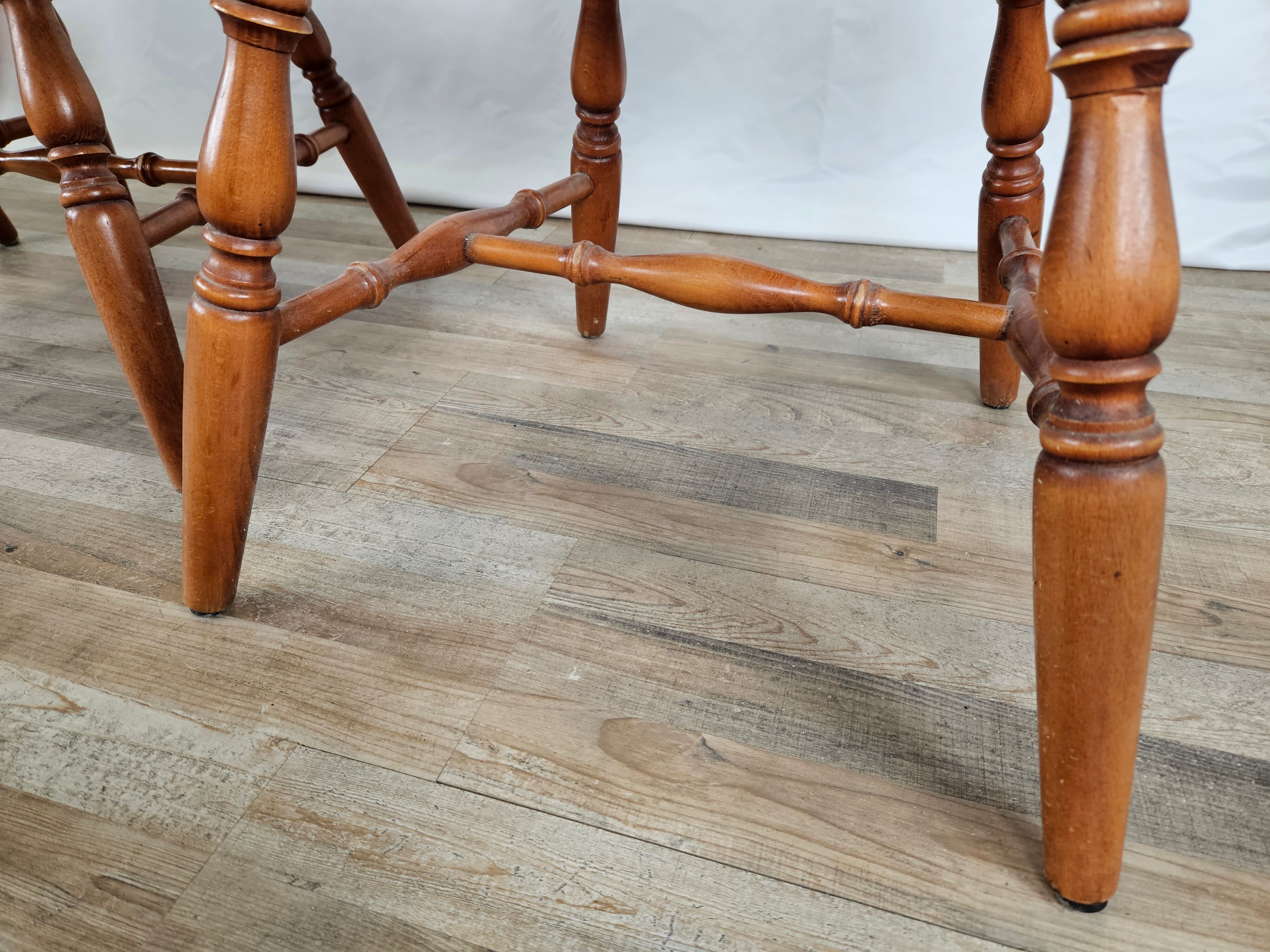 Set of 4 country style chairs, 80s