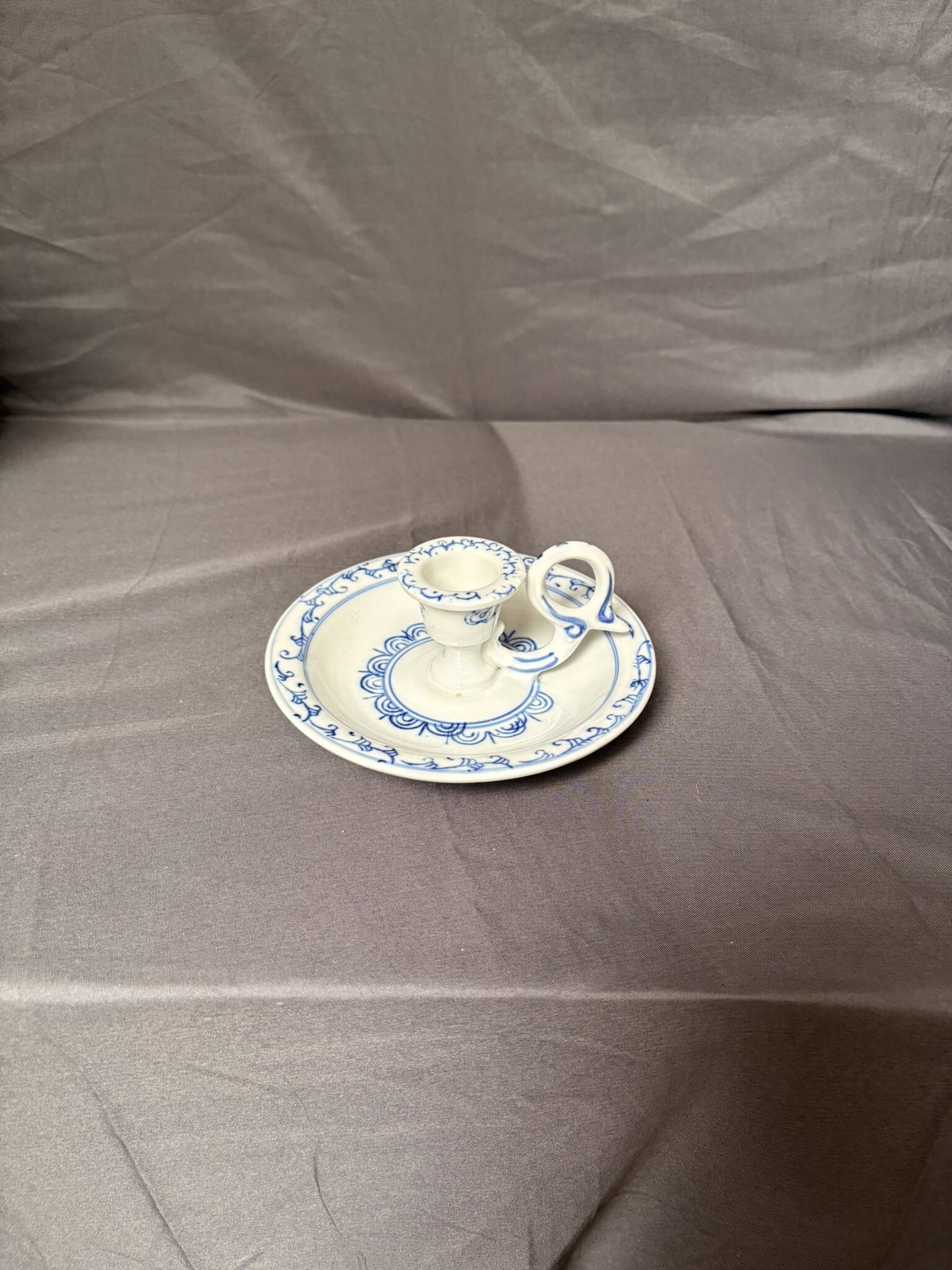 Ancien Bougeoir Porcelaine Blanc Bleu Dynastie Ming Chine