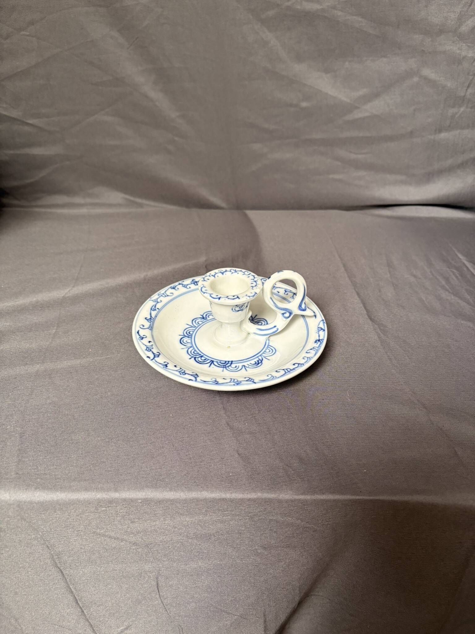 Ancien Bougeoir Porcelaine Blanc Bleu Dynastie Ming Chine