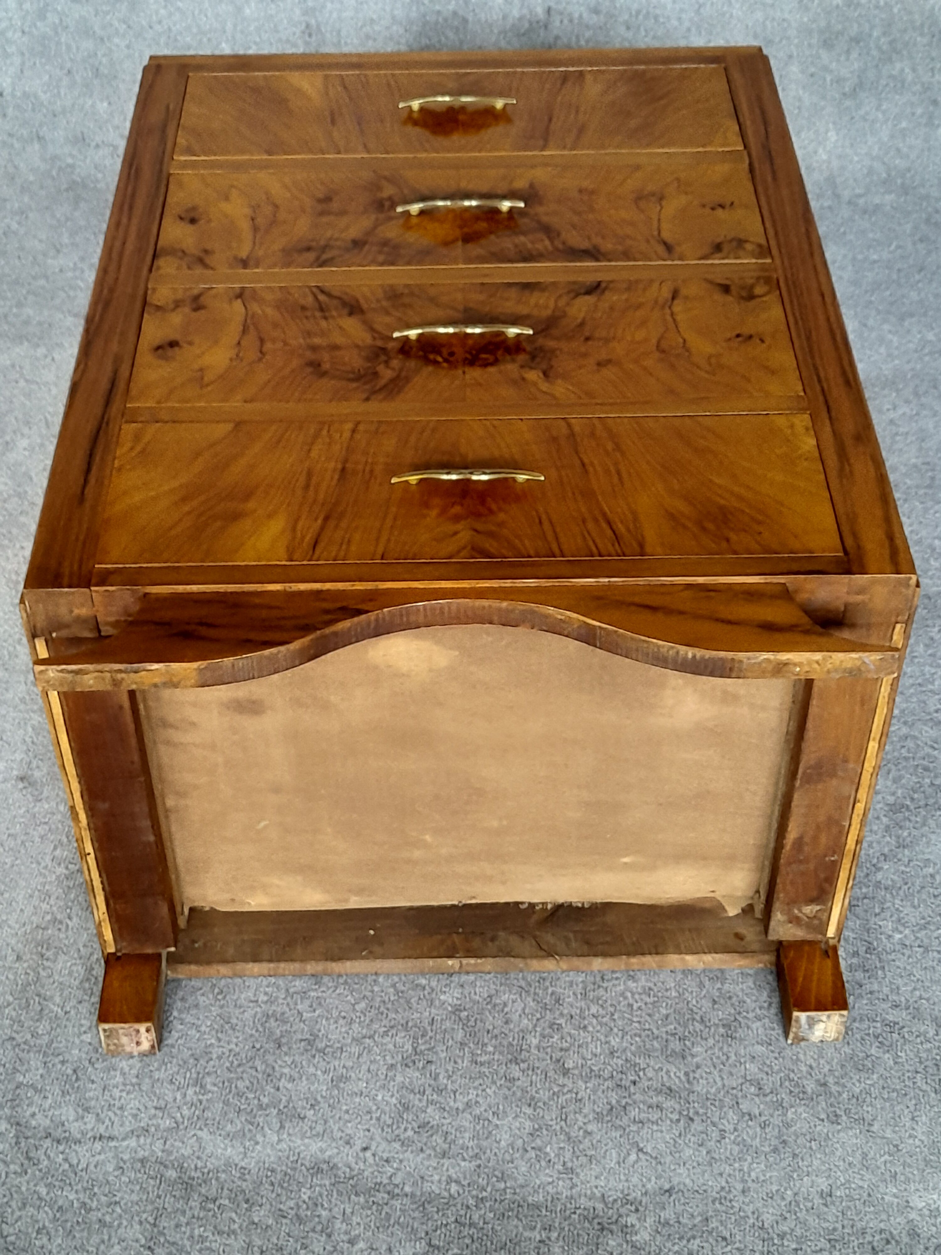 Commode Art Déco en noyer