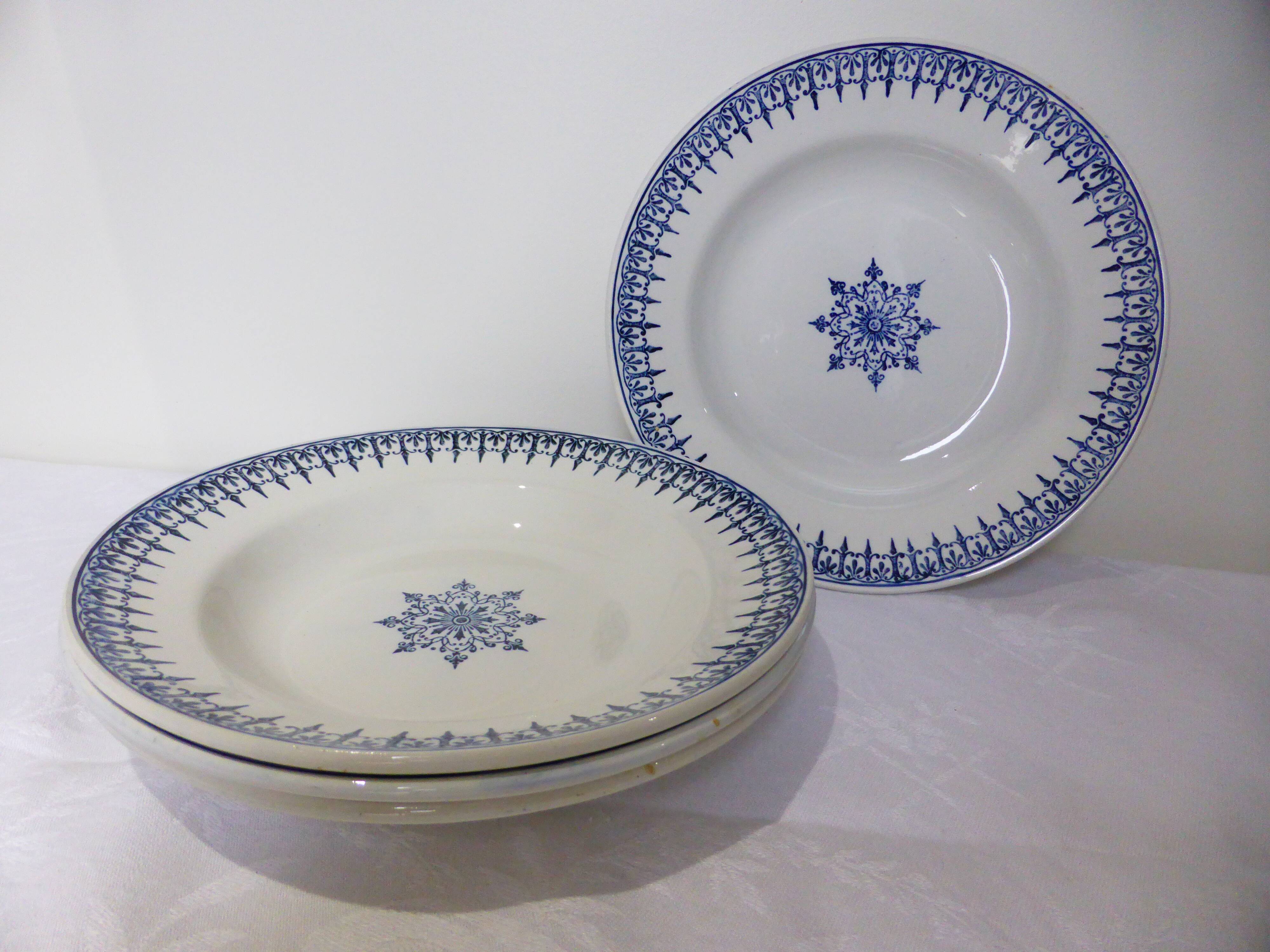 4 deep plates from St Amand model Primax 211240