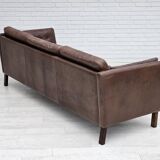 Années 1970, canapé classique danois 3 places, cuir marron d'origine.
